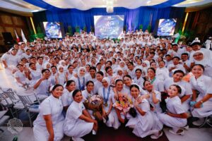 Sanguine Salutem: AdZU Con Celebrates 46th Pinning, Ring Hopping Ceremony